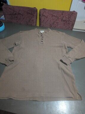 Cabela's Brown Size Large Quarter Button Undershirt Size Large Euc